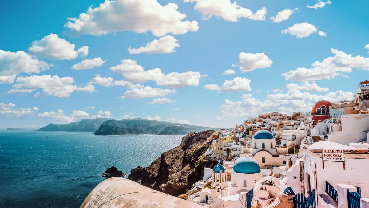 Швейцария OnlyFans креаторларын қалай тауып, флеш-сейл жасағанда хайпты қолдану?